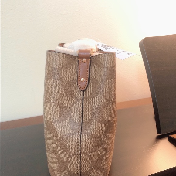 Coach Mini Town Bucket Bag Crossbody In Signature Canvas Coach Radial Ra… - Picture 6 of 12